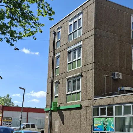 Eladó panellakás, Bicske 2+1 szoba 72 m² 59.9 M Ft